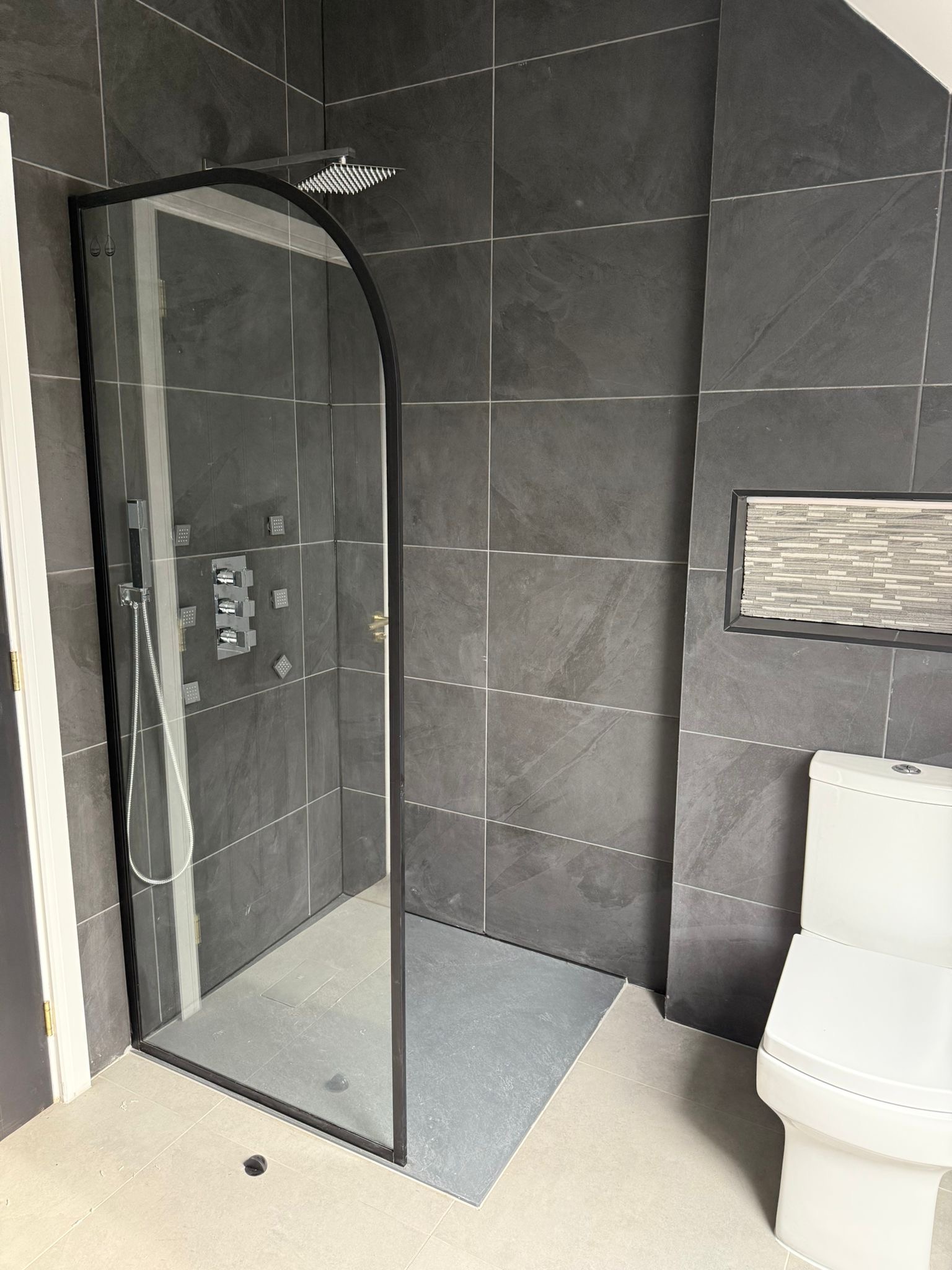 ae434880-c624-46e6-b563-de068e96d5f4