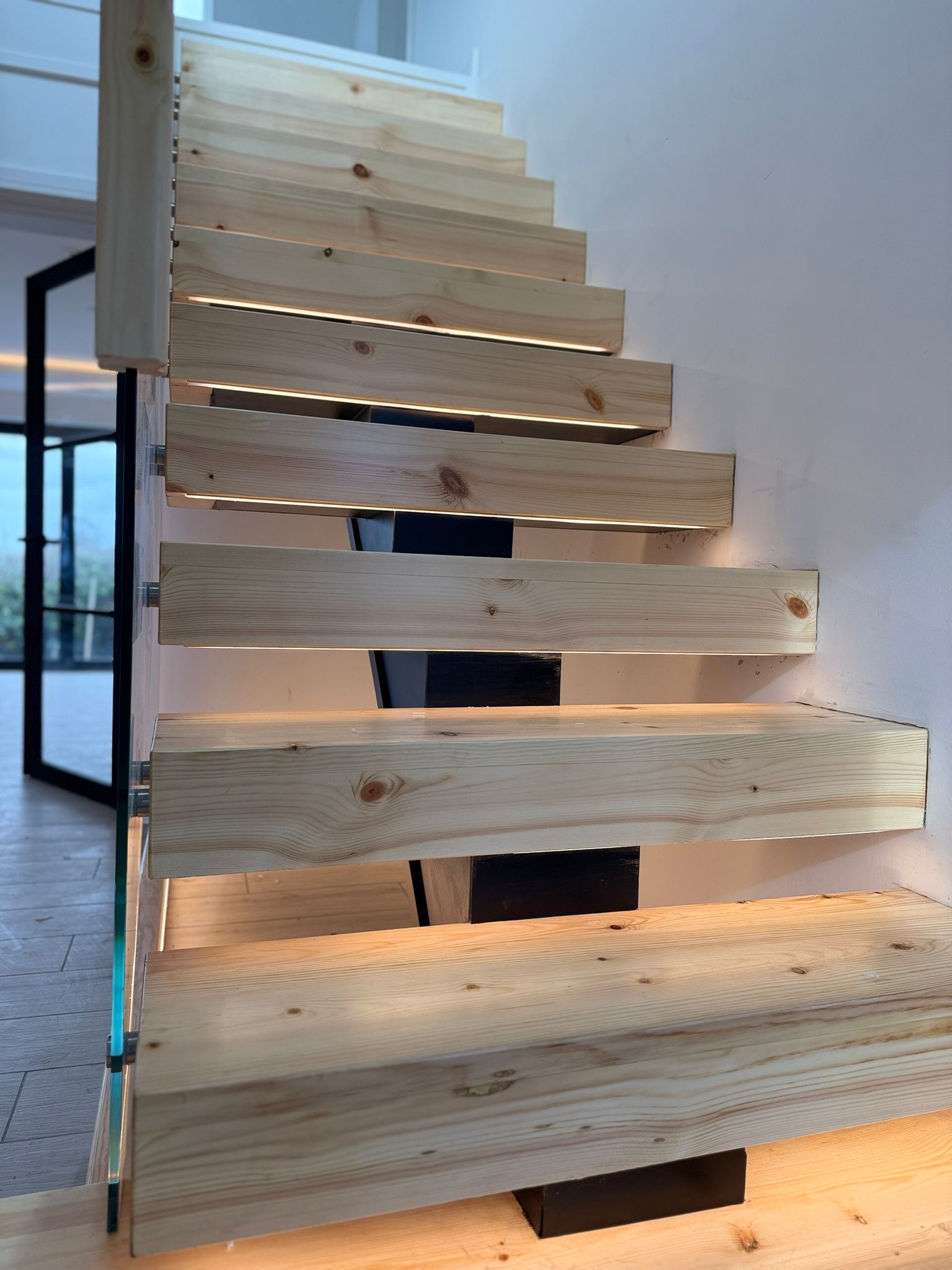 d0e9c43a-410d-47de-9cb3-0e3a3d682653