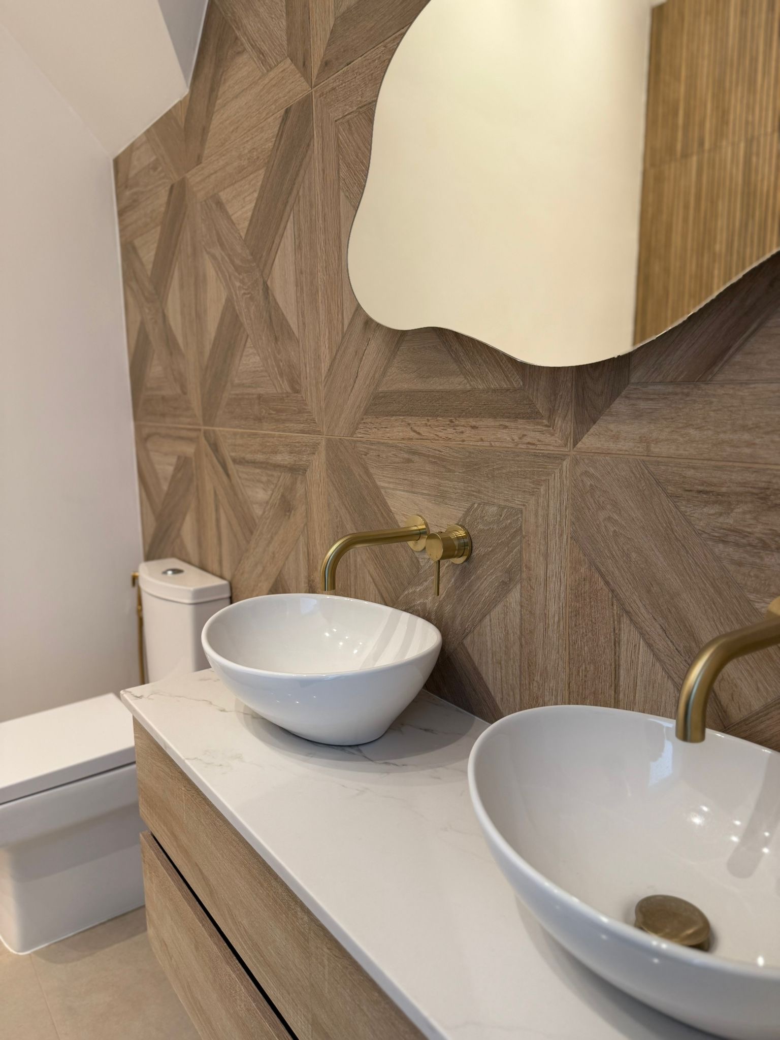 fad79750-e190-42a2-b54a-e63e22fe3cf1